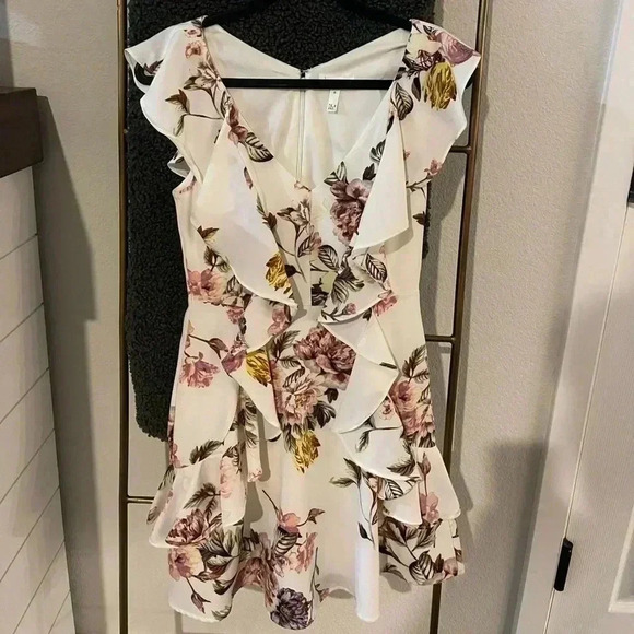 Leith Mini Floral Ruffle Dress - Picture 1 of 5